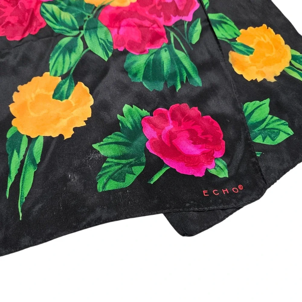 Echo oblong scarf